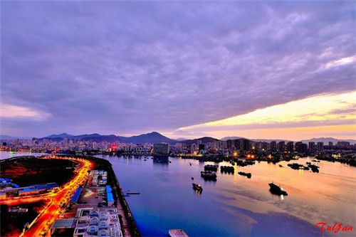 2025麦基加盟湖人（麦基在湖人进三分是哪一场）